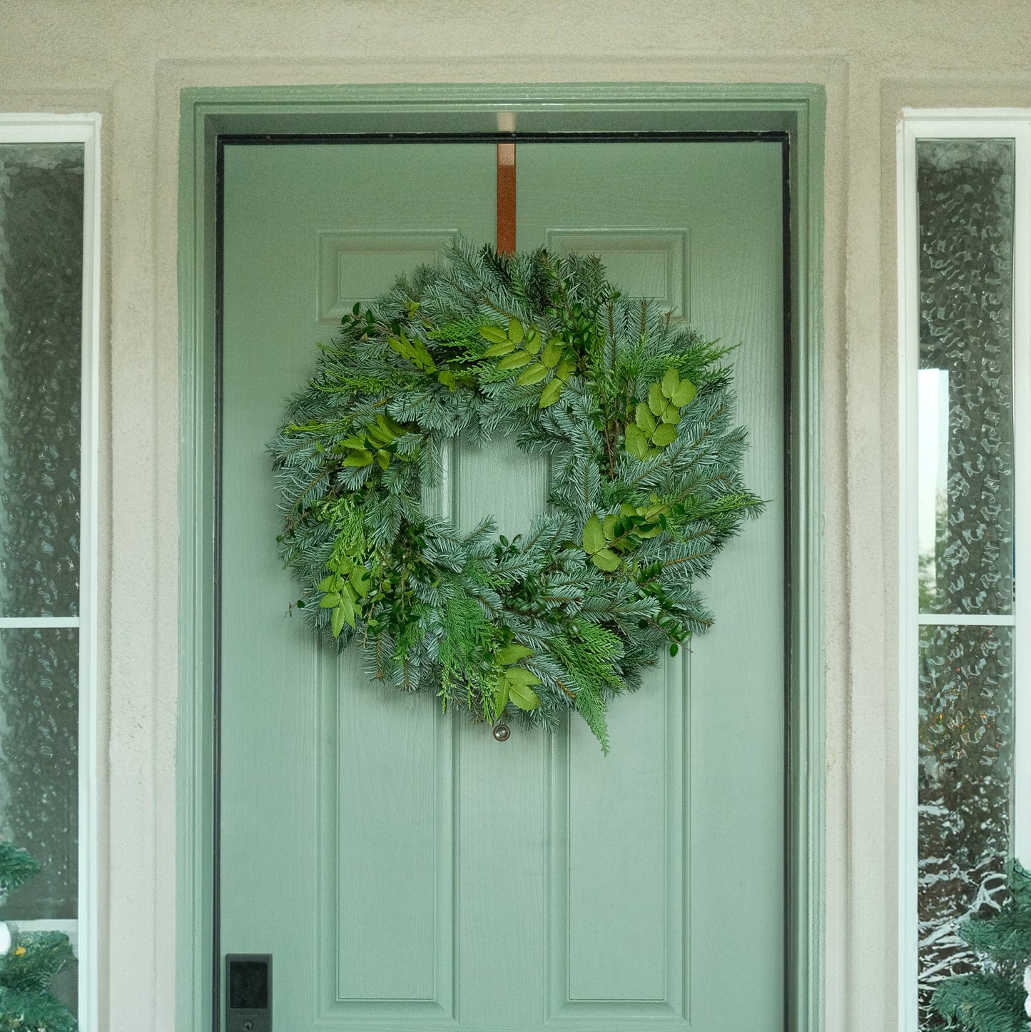 Silver Bells 26" Fresh Wreath