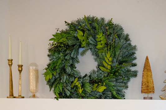 Why Fresh Wreaths Beat Artificial Ones Every Time