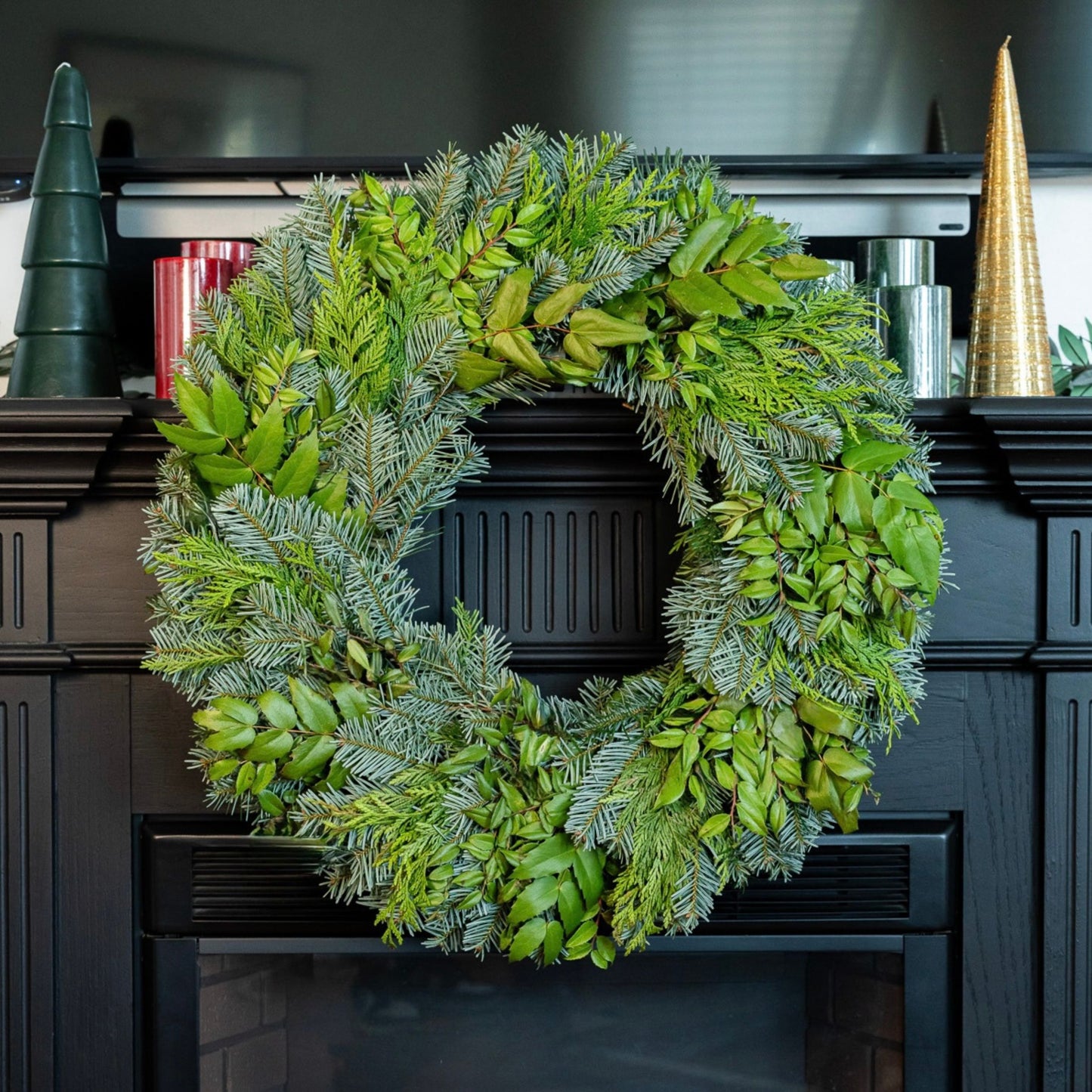 Silver Bells 26" Fresh Wreath