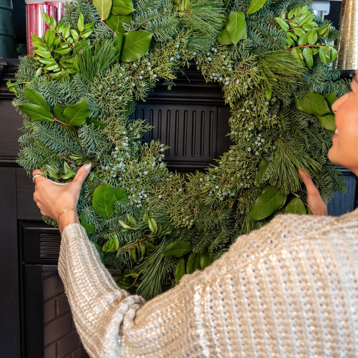 Evergreen Grandeur 26" Fresh Wreath