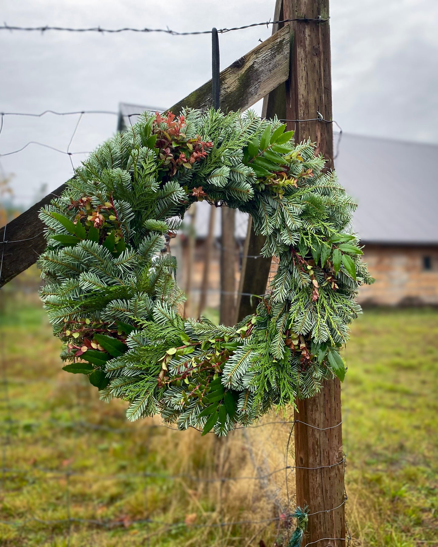 Silver Bells 26" Fresh Wreath