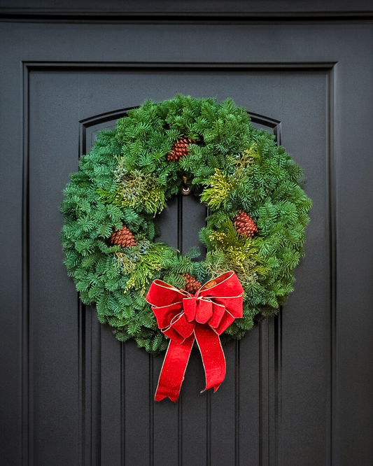 Yuletide Classic 26" Fresh Wreath